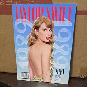 Taylor Swift 1989 Poster - Blue and Gold